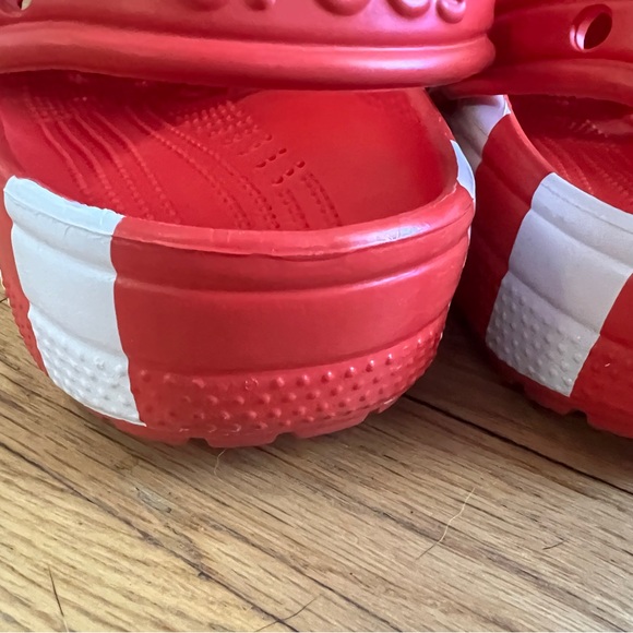 Coca Cola Coke Red Crocs Men’s 7 or Women’s 9 shoes - Picture 5 of 7